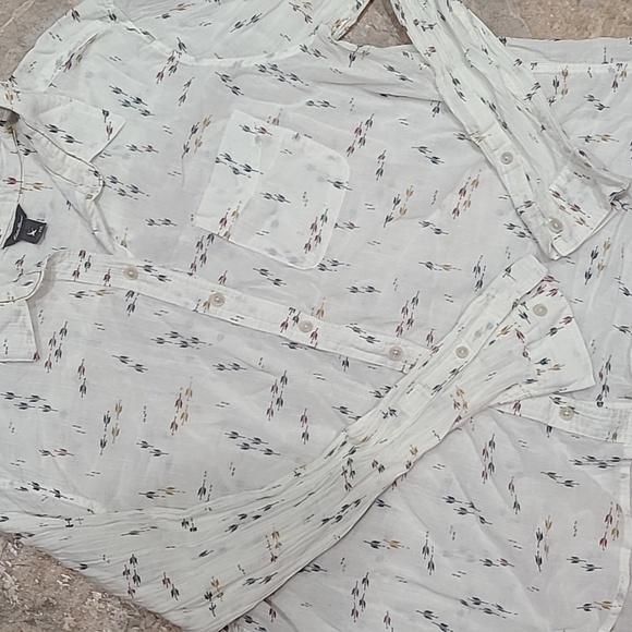 Womens 2xl eddie bauer light button up - Picture 4 of 7